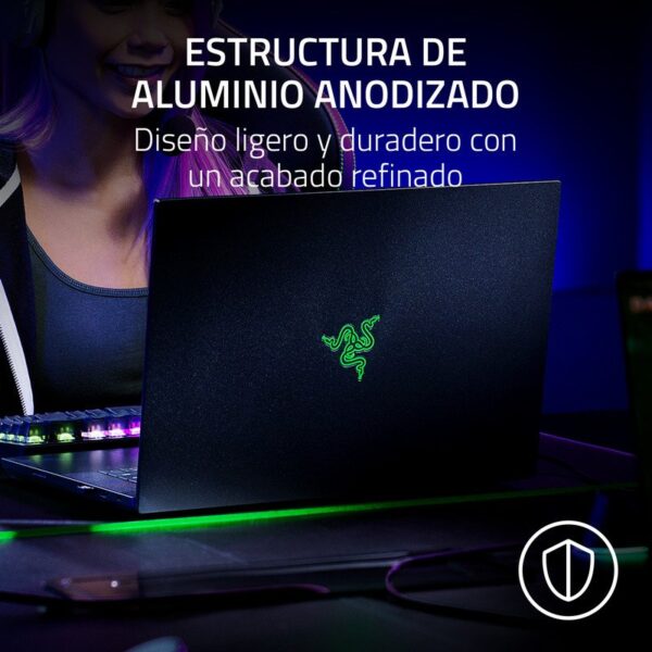 Razer Blade 16 QHD+ Intel Core i9-13950HX/32GB/1TB SSD/RTX 4080/16" Reacondicionado