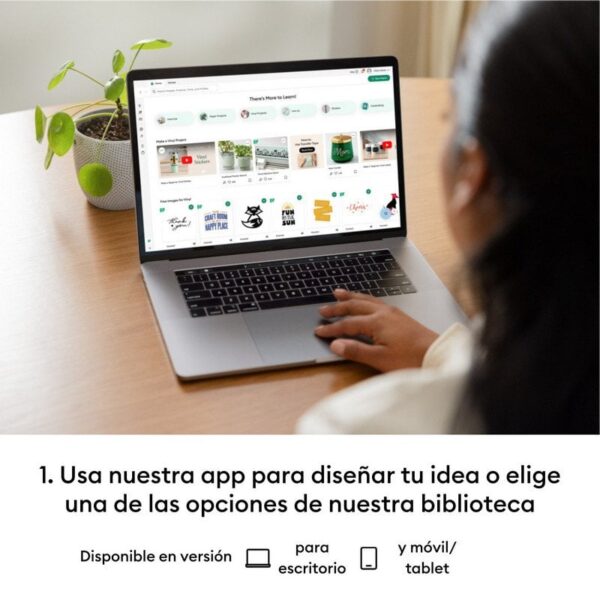 Cricut Explore 4 Máquina de Corte Inteligente + Pack Esencial Reacondicionado